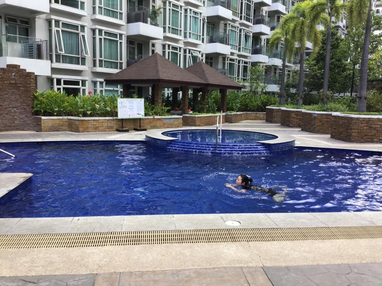 Condo At Parkside Villas Across The Airport Manille Extérieur photo